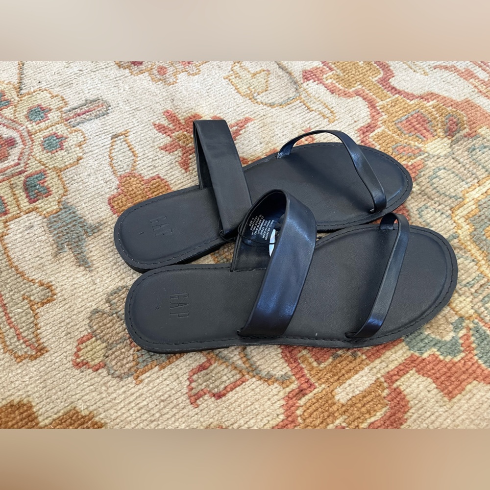 NWT: GAP Elegant Black Women's Sandals